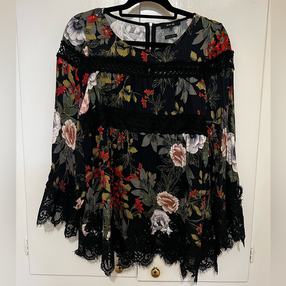 Miss me large floral and lace top